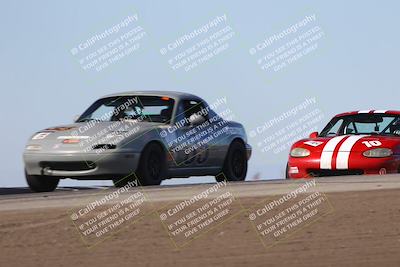 media/Oct-26-2025-CalClub SCCA (Sun) [[8ce1e69566]]/Group 5/Grapevine/